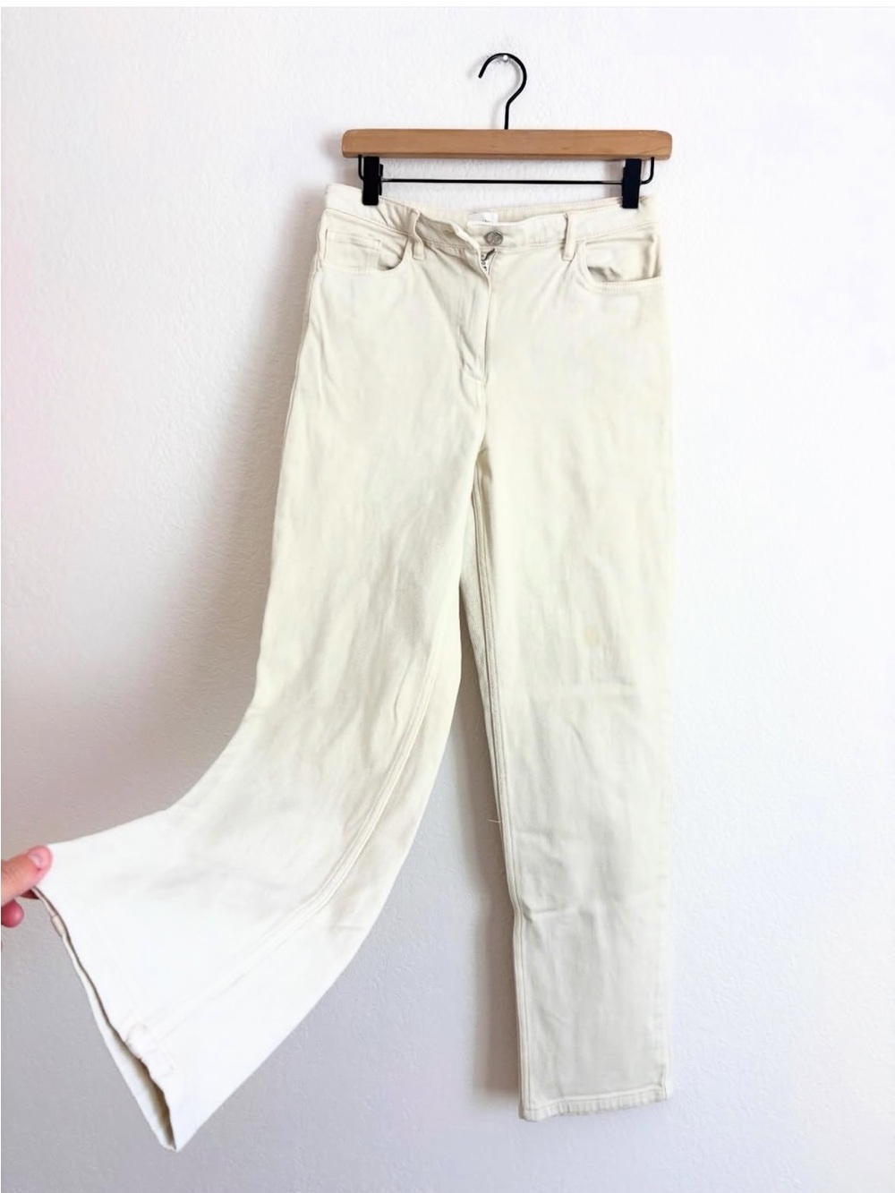 Aritzia Wilfred Free Cream Jeans